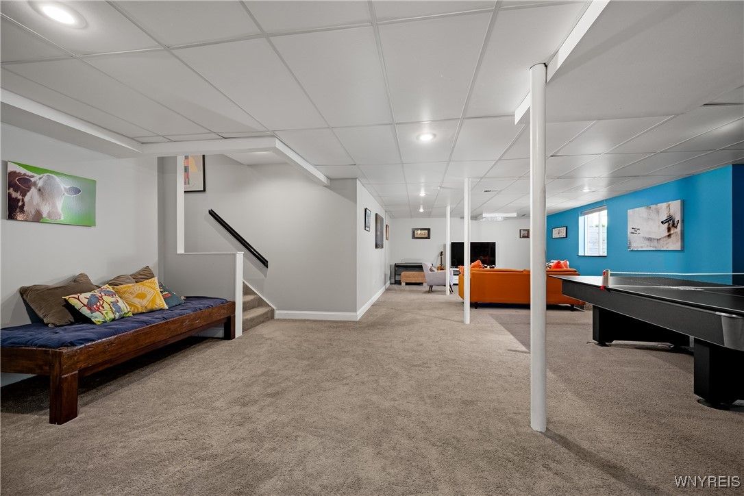 Game Room, Interior, Recessed Lighting