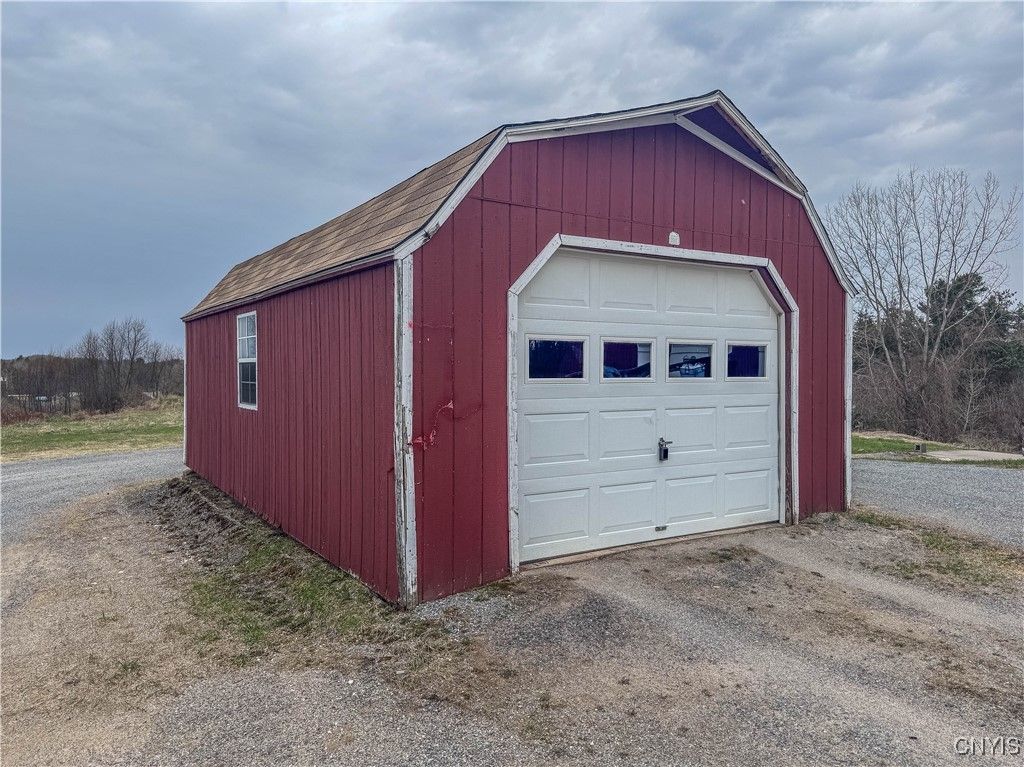 Detached Garage, Exterior