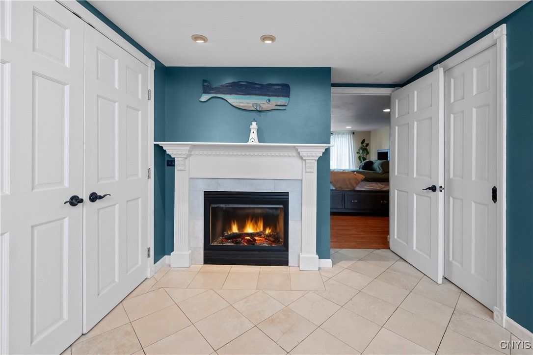 Fireplace, Interior, Recessed Lighting