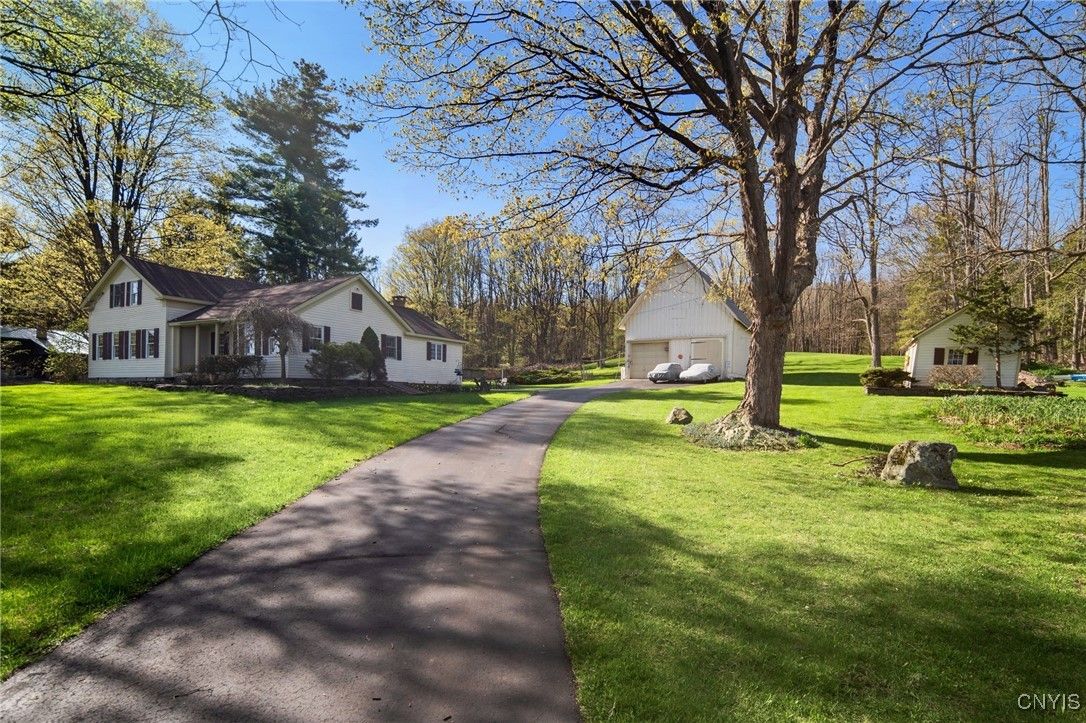 Backyard, Detached Garage, Exterior