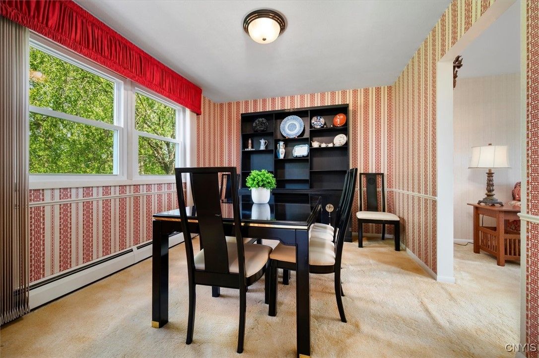Dining room, Interior