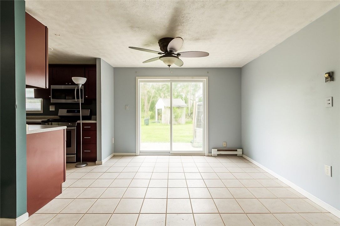 Empty room, Interior, Kitchen