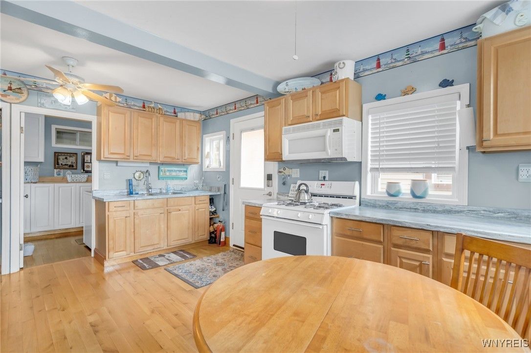 Interior, Kitchen, Wood Texture Flooring
