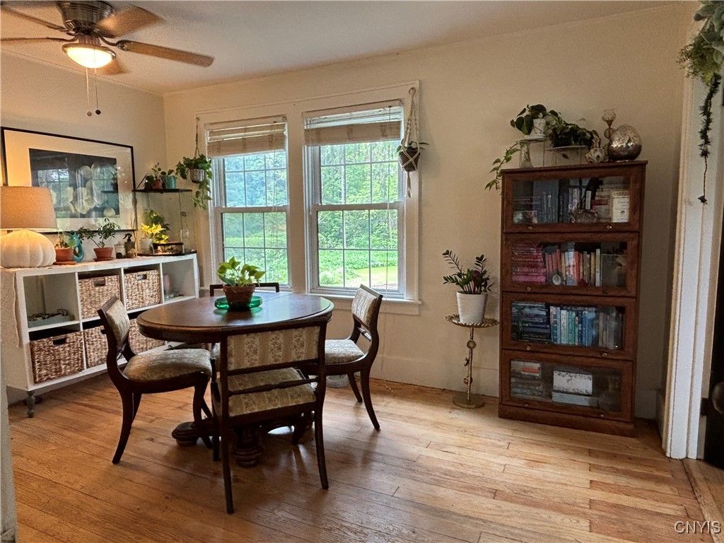 Dining room, Interior, Wood Texture Flooring