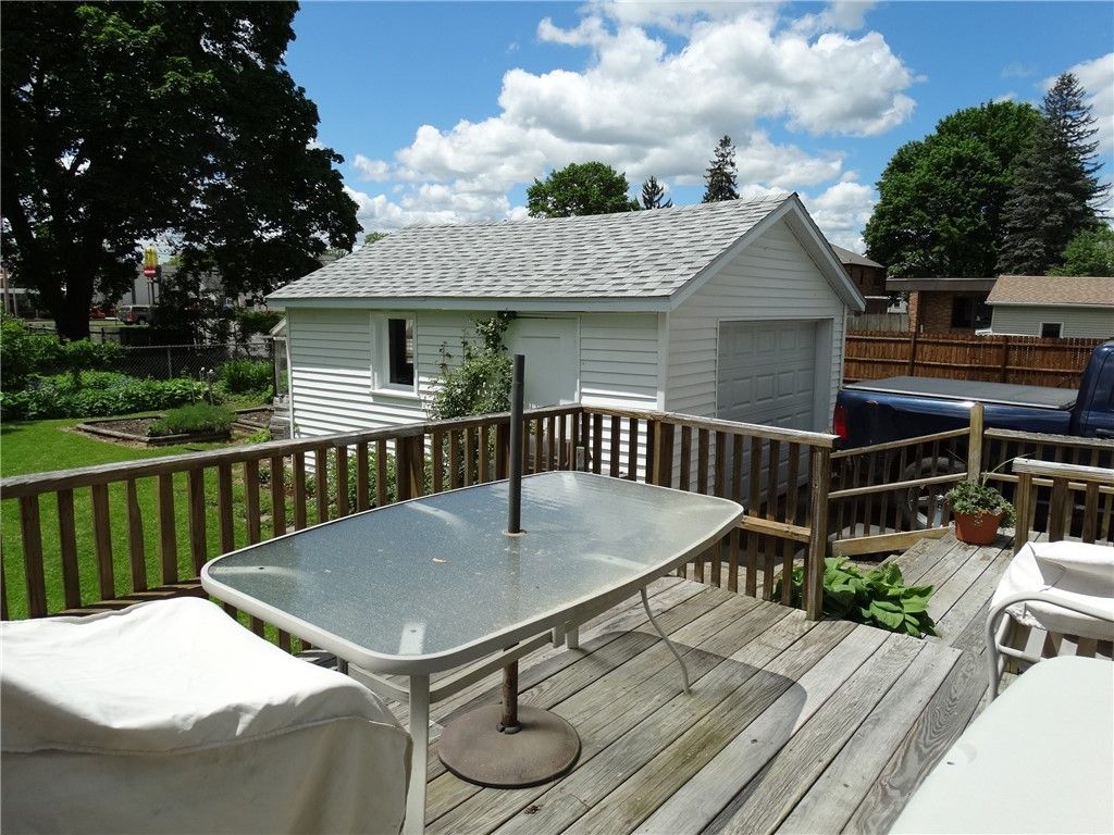 Detached Garage, Exterior, Playground
