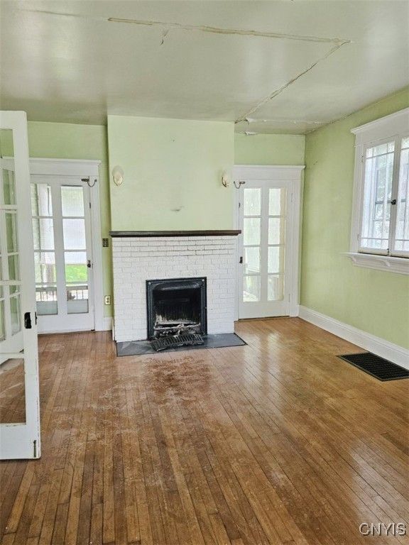 Empty room, Fireplace, Interior, Wood Texture Flooring