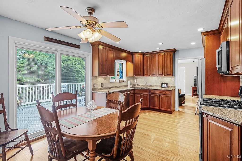 Dining room, Interior, Kitchen, Recessed Lighting, Wood Texture Flooring