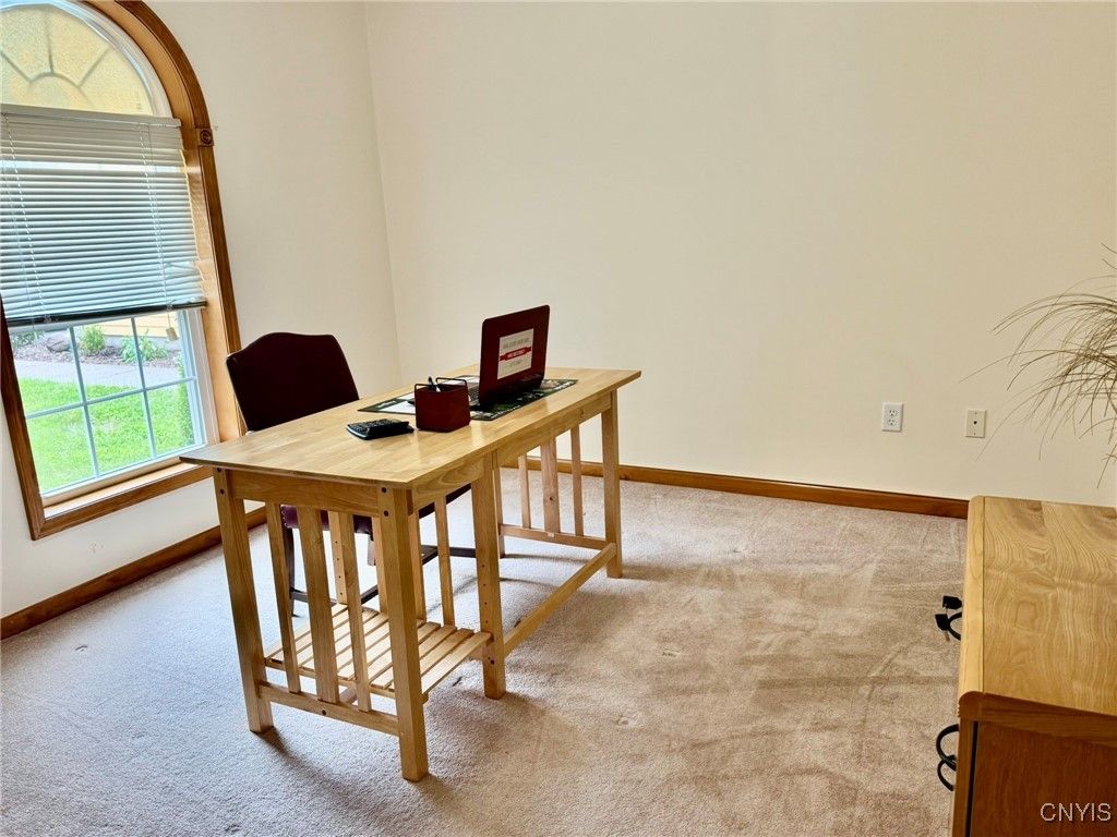 Home Office, Interior