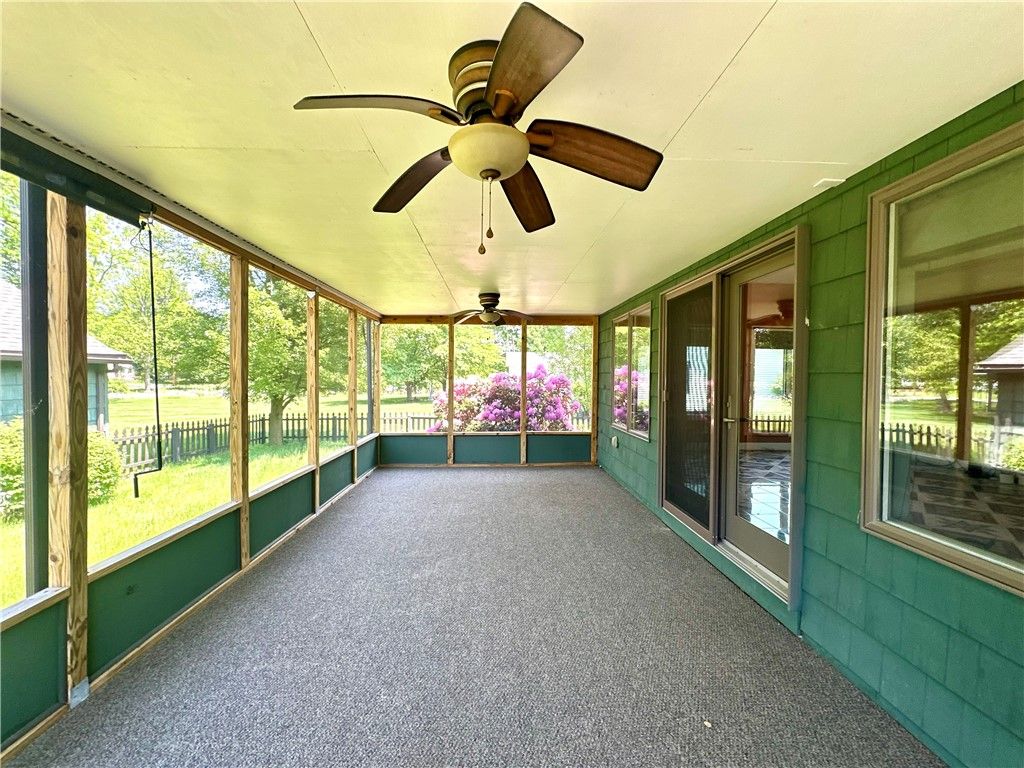Empty room, Interior, Sun Room