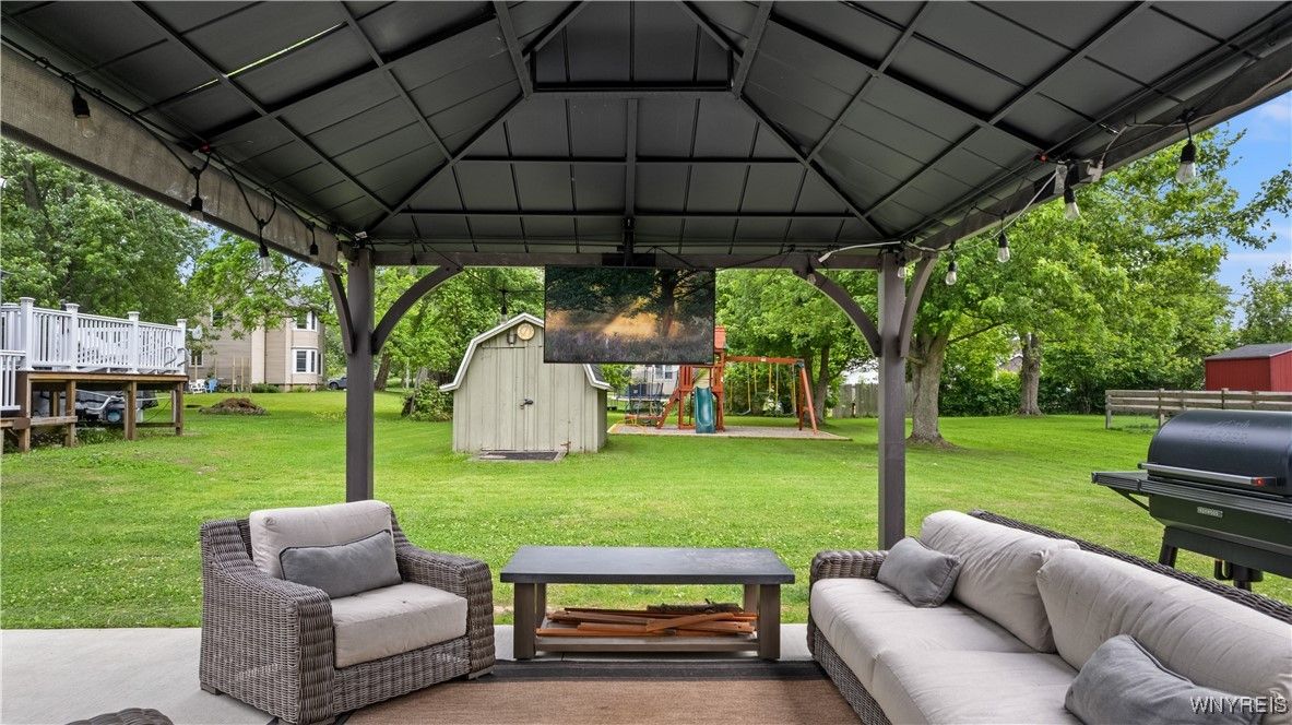 Backyard, Exterior, Playground