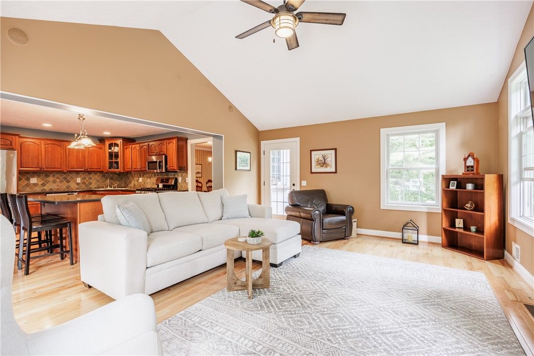 Interior, Kitchen, Living room, Pendant Lights, Recessed Lighting, Stainless Steel Appliances, Wood Texture Flooring
