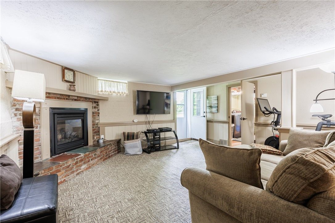 Chandelier, Fireplace, Interior, Living room