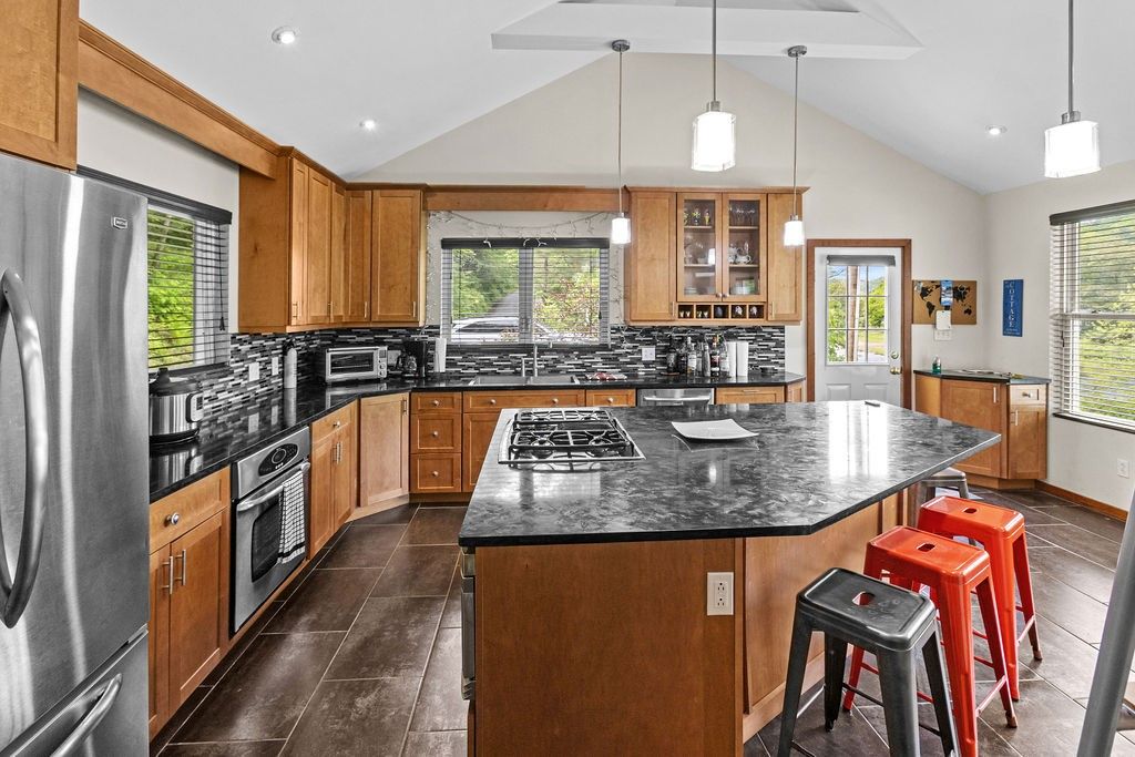 Interior, Kitchen, Pendant Lights, Recessed Lighting
