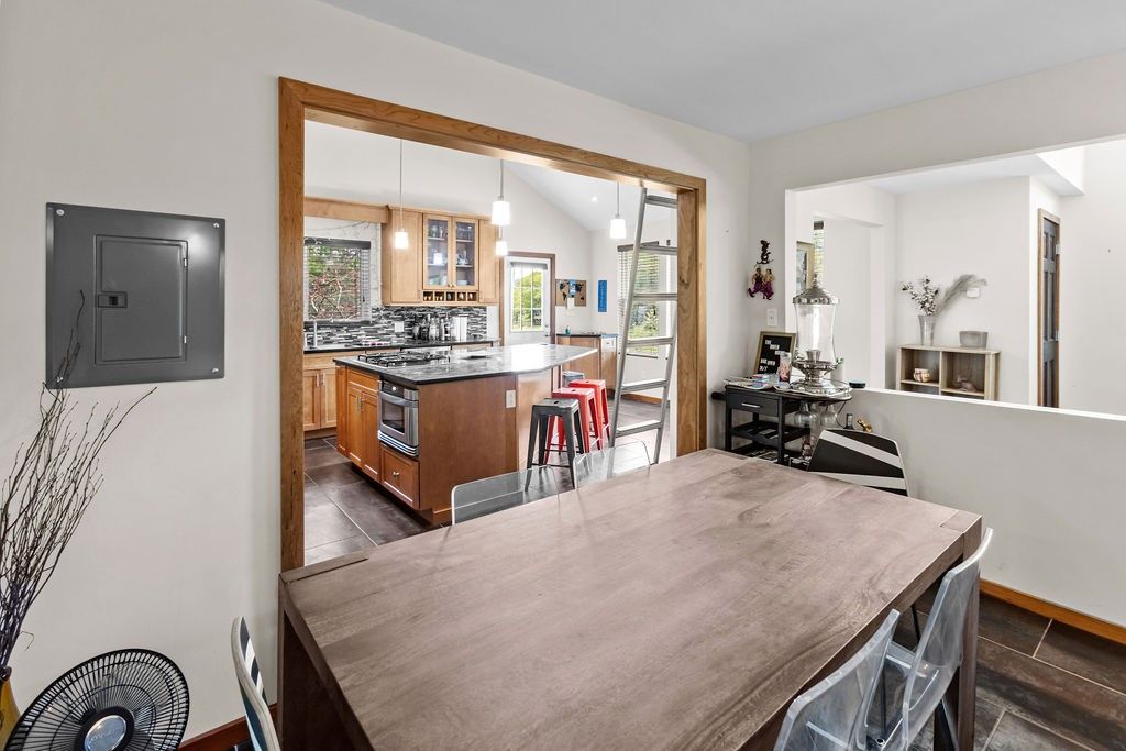 Dining room, Interior, Kitchen, Pendant Lights