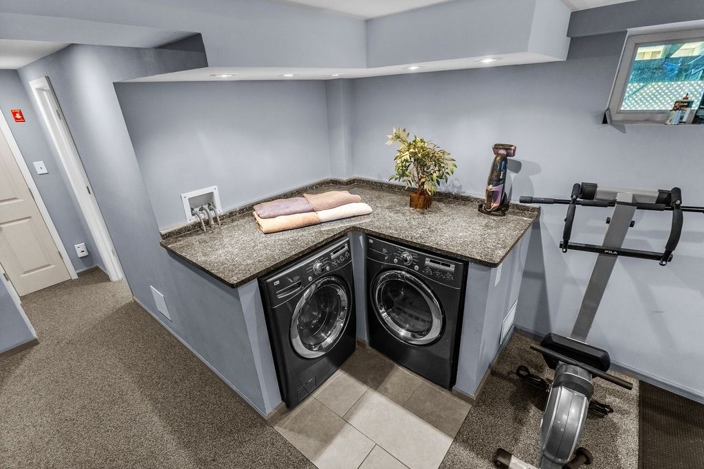 Fitness Equipment, Interior, Recessed Lighting, Washer
