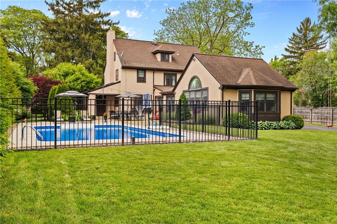 Backyard, Exterior, Pool