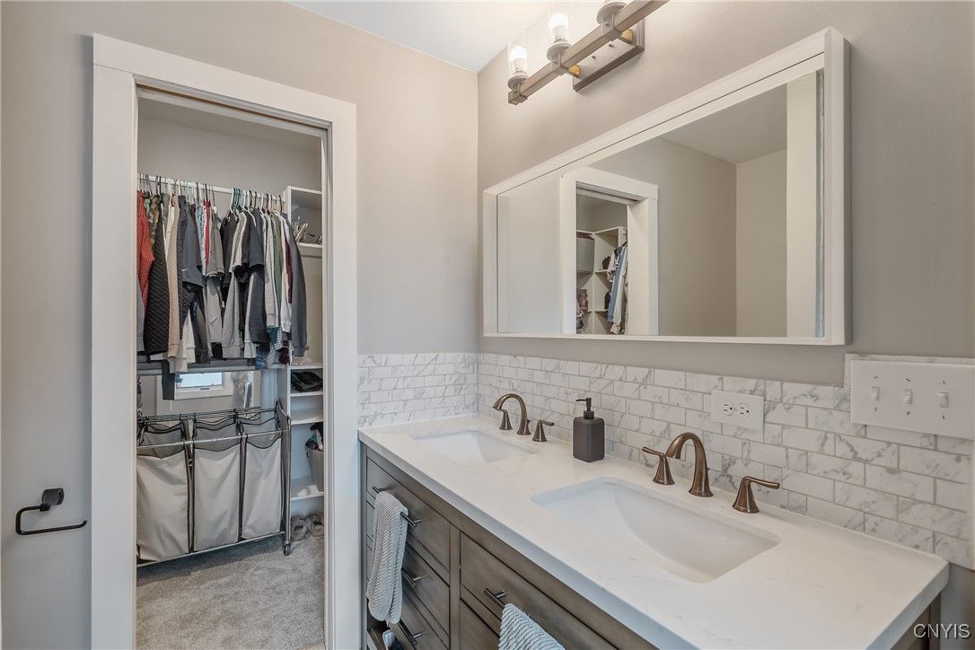Bathroom, Dual Sink Vanities, Interior, Walk-in Closets