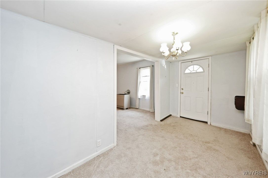 Chandelier, Empty room, Interior