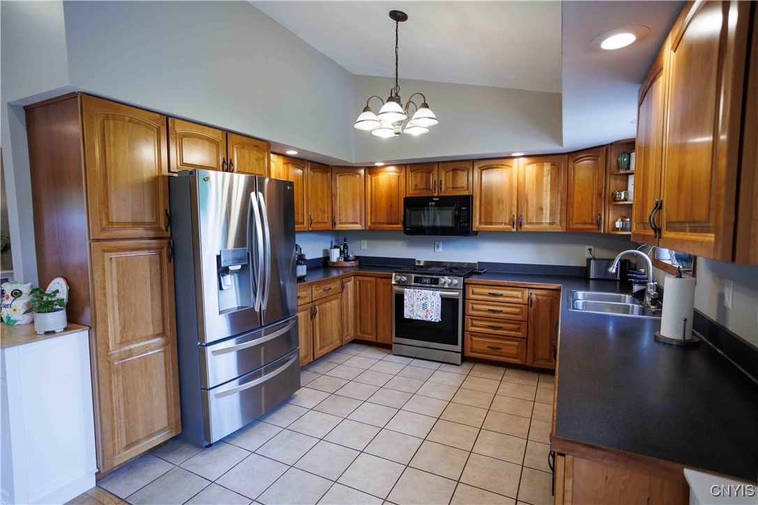 Chandelier, Interior, Kitchen, Pendant Lights, Recessed Lighting, Stainless Steel Appliances