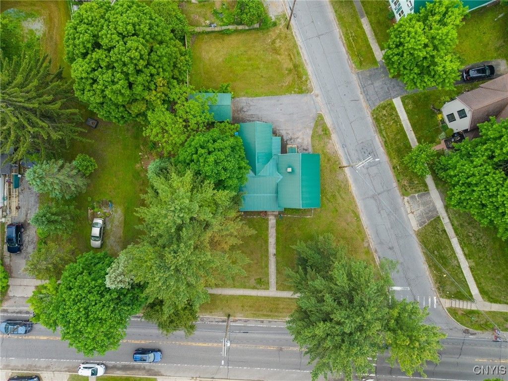 Exterior, Drone