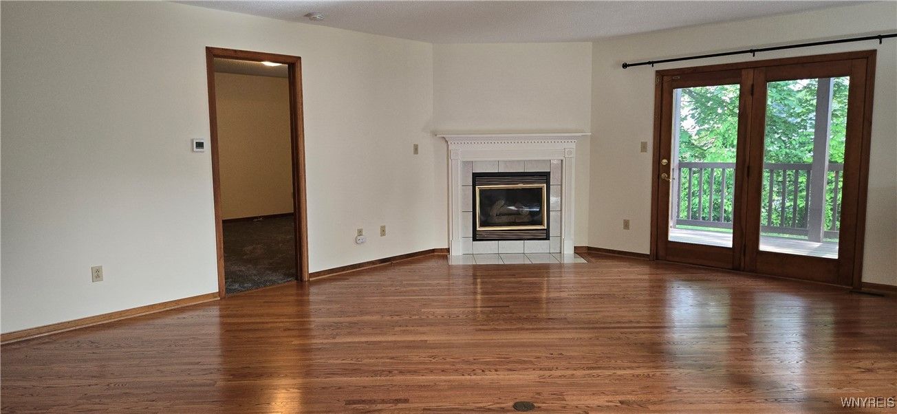 Empty room, Fireplace, Interior, Wood Texture Flooring