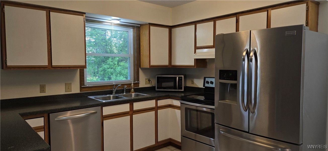 Interior, Kitchen, Stainless Steel Appliances