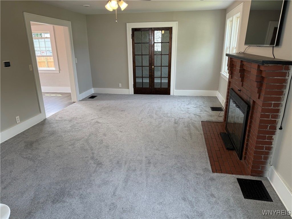 Empty room, Fireplace, Interior