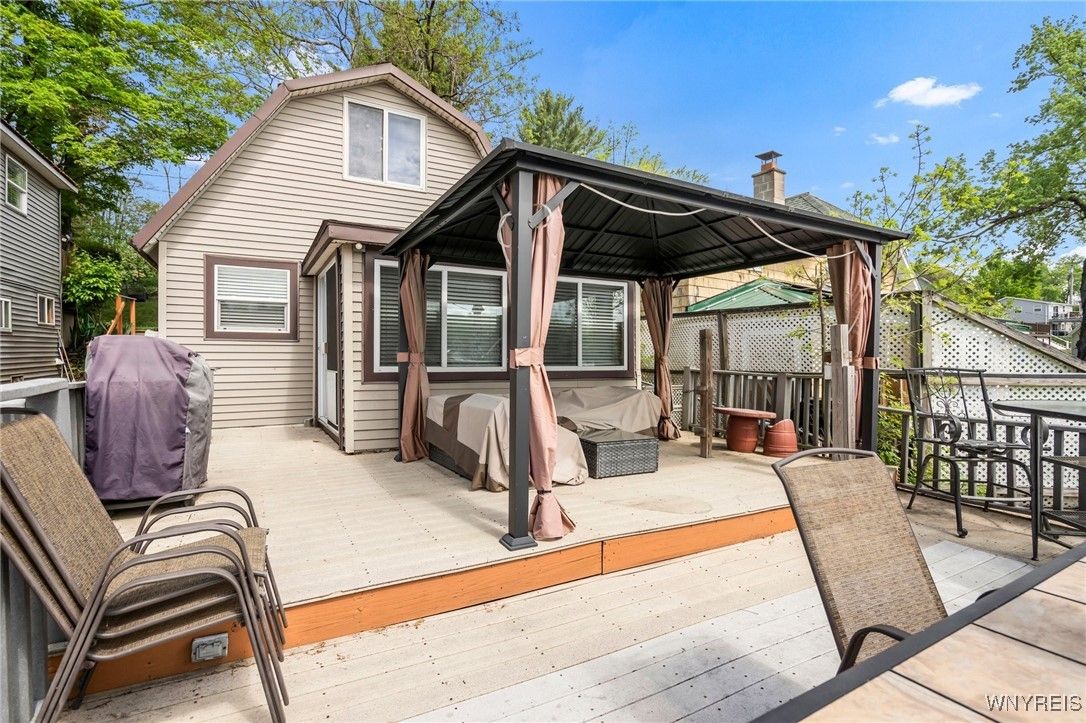 Exterior, Hot Tub