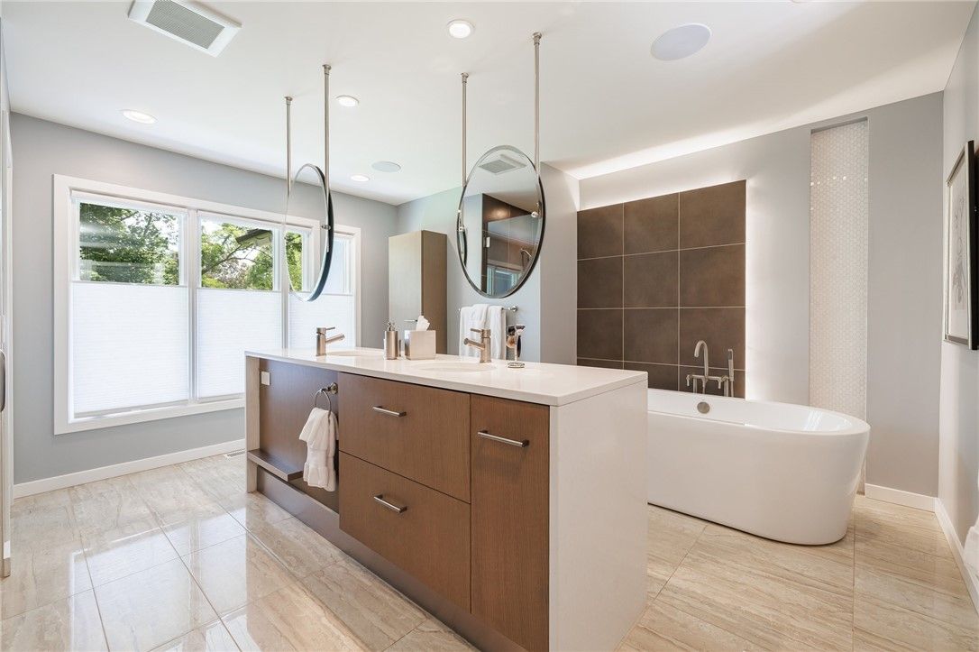 Bathroom, Dual Sink Vanities, Free Standing Baths, Interior, Pendant Lights, Recessed Lighting