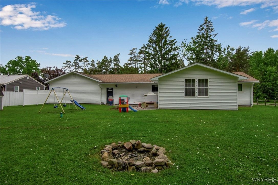 Backyard, Exterior, Playground