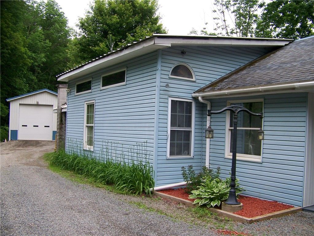 Detached Garage, Exterior