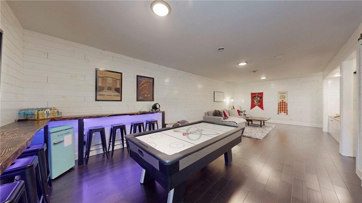 Dining room, Game Room, Interior, Living room, Recessed Lighting, Wood Texture Flooring