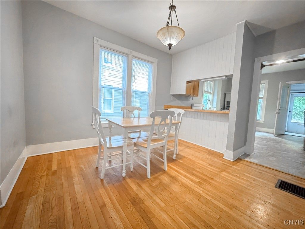 Dining room, Interior, Kitchen, Pendant Lights, Wood Texture Flooring