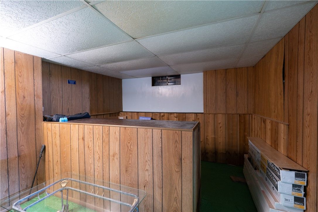 Interior, Wooden Walls