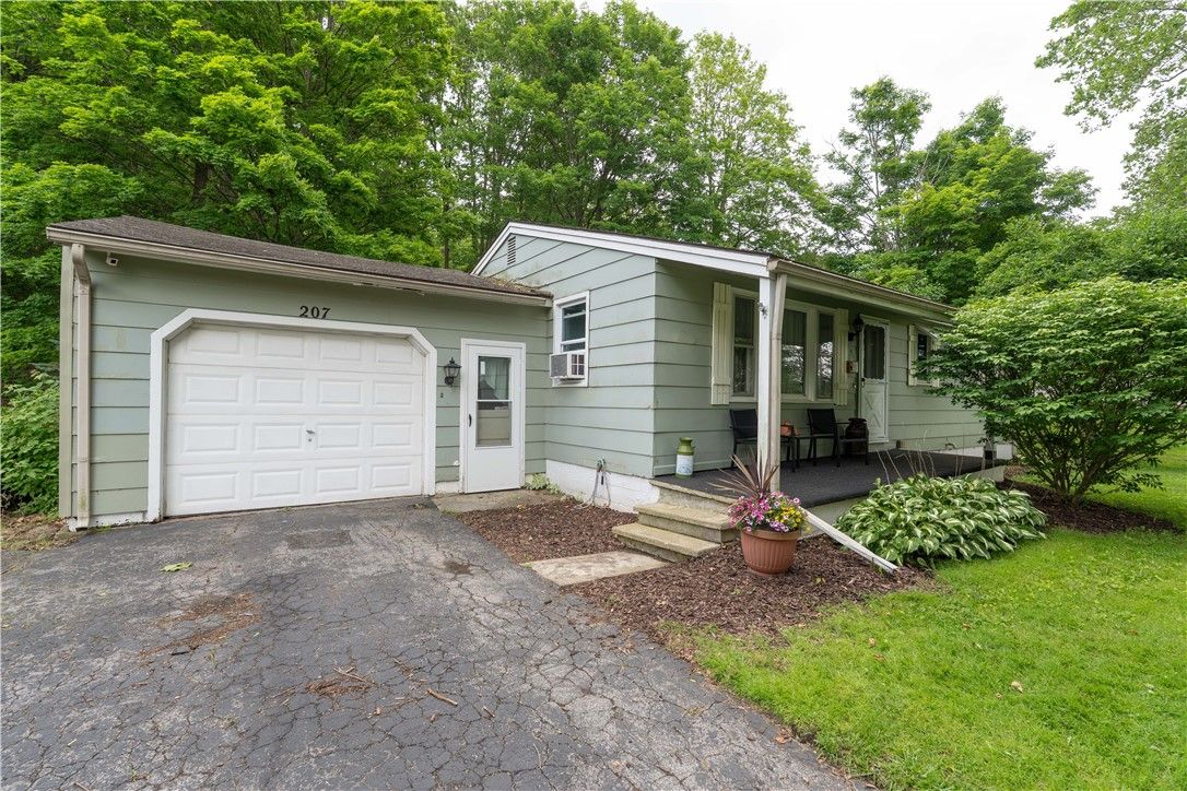 Detached Garage, Exterior