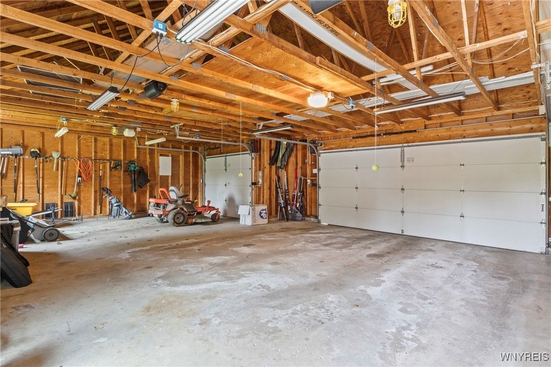 Garage, Interior, Wooden Beams, Wooden Ceilings, Wooden Walls