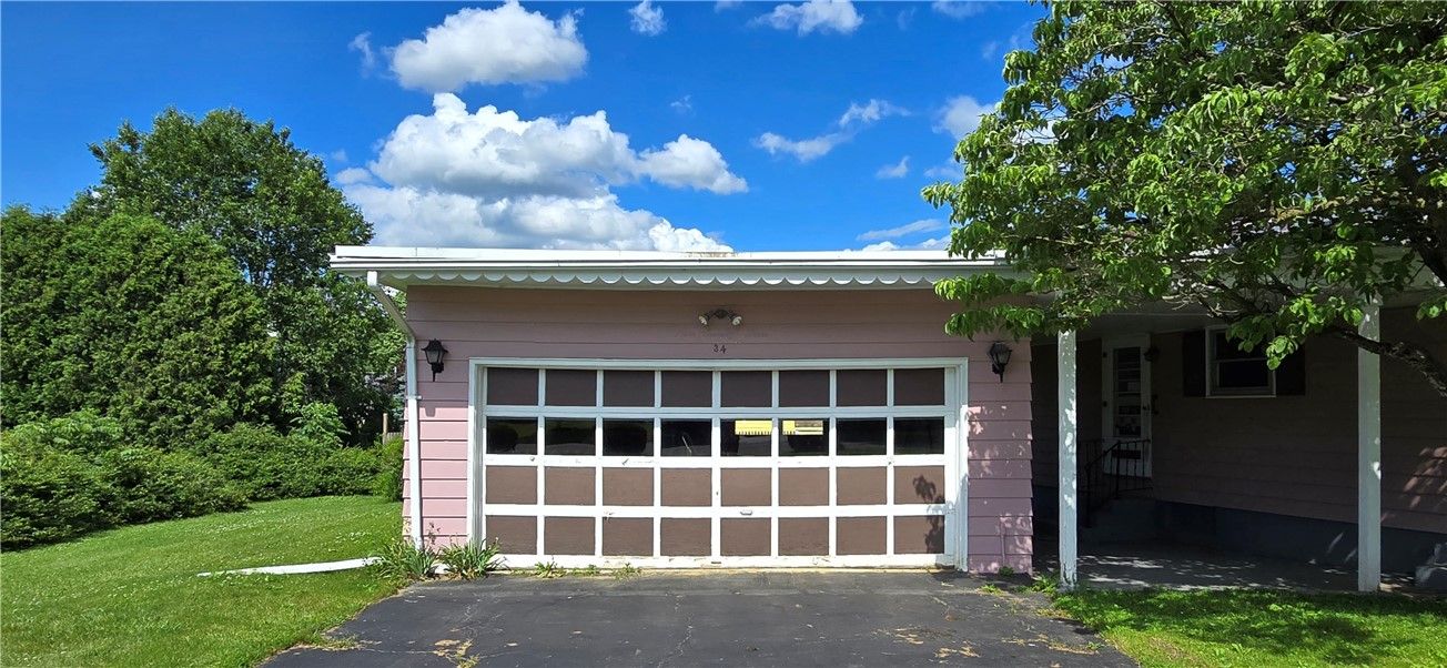 Detached Garage, Exterior