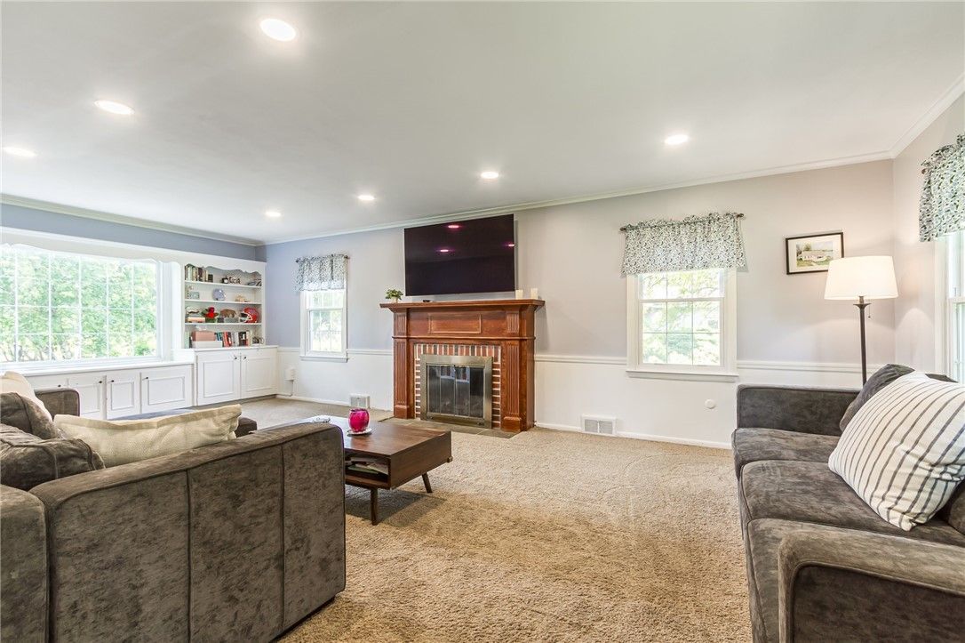 Fireplace, Interior, Living room, Recessed Lighting