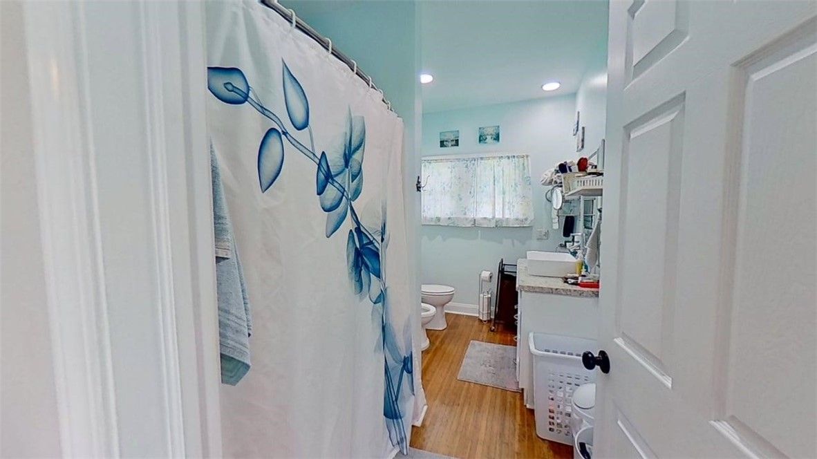Bathroom, Interior, Recessed Lighting, Wood Texture Flooring