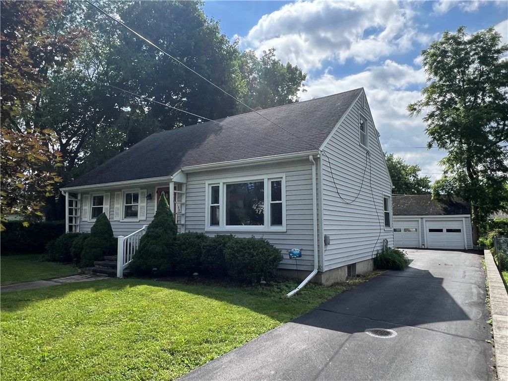 Detached Garage, Exterior