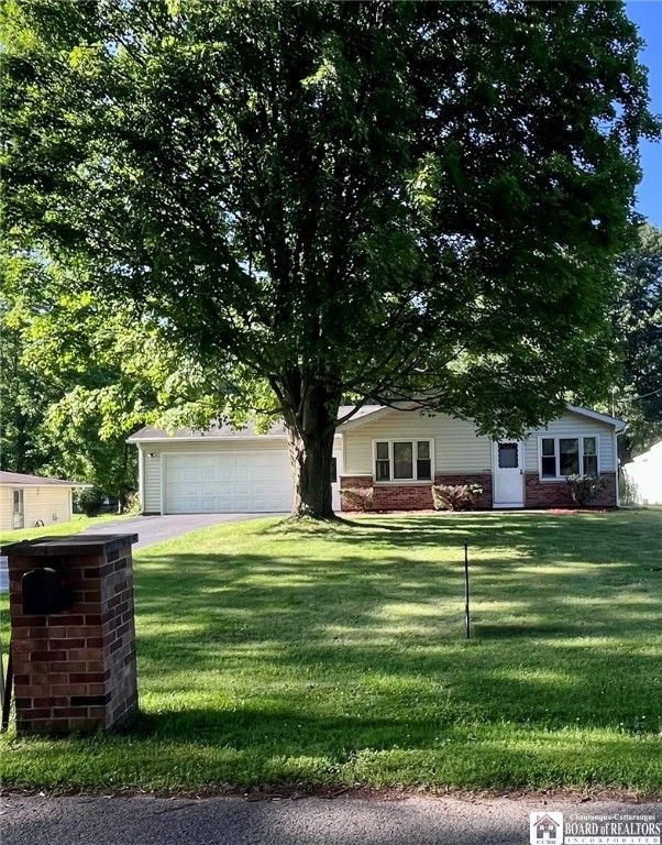 Backyard, Detached Garage, Exterior