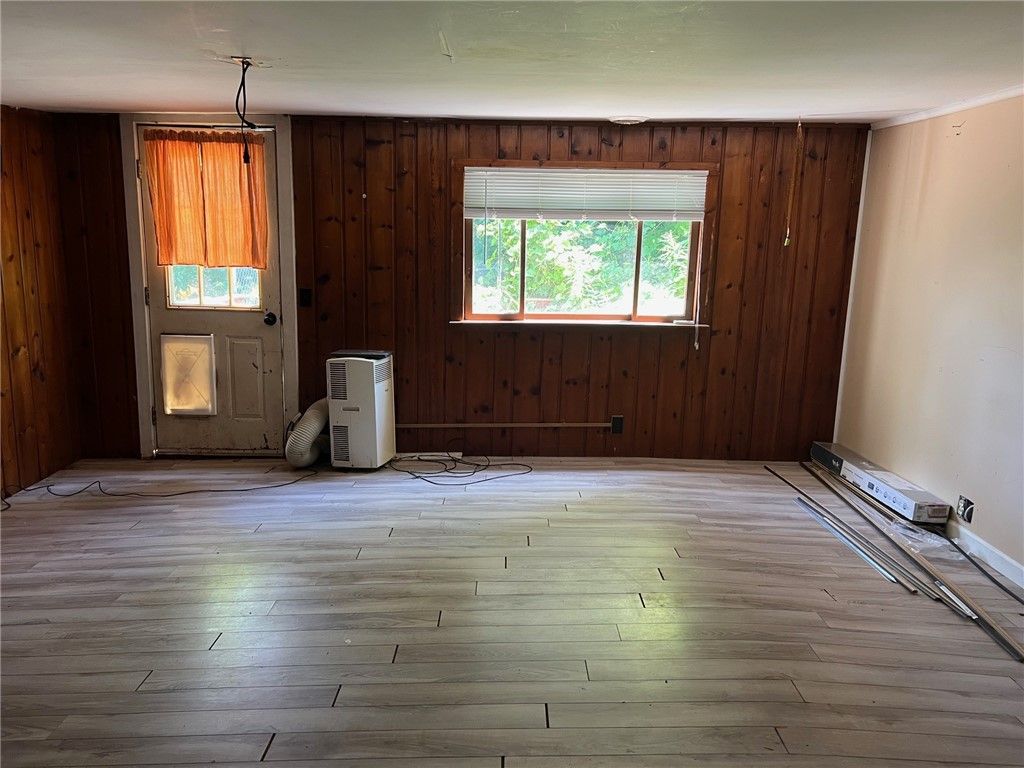 Empty room, Interior, Wood Texture Flooring, Wooden Walls