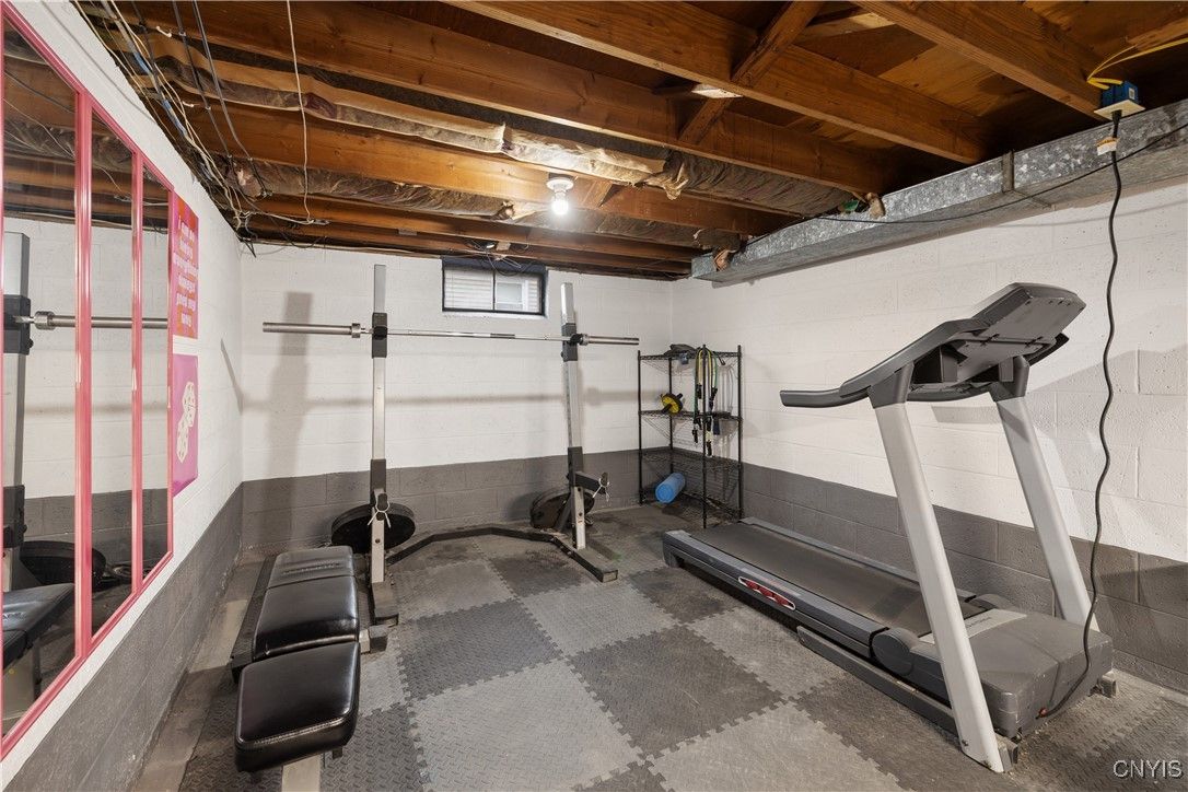 Fitness Equipment, Interior, Wooden Beams, Wooden Ceilings