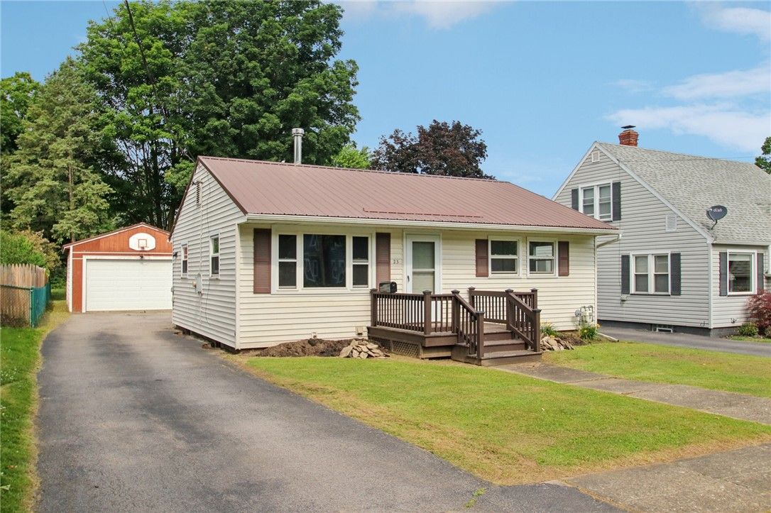 Detached Garage, Exterior