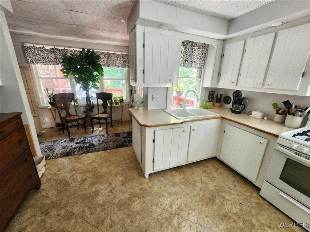 Dining room, Interior, Kitchen