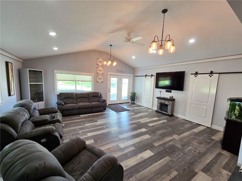 Fireplace, Interior, Living room, Pendant Lights, Recessed Lighting, Wood Texture Flooring