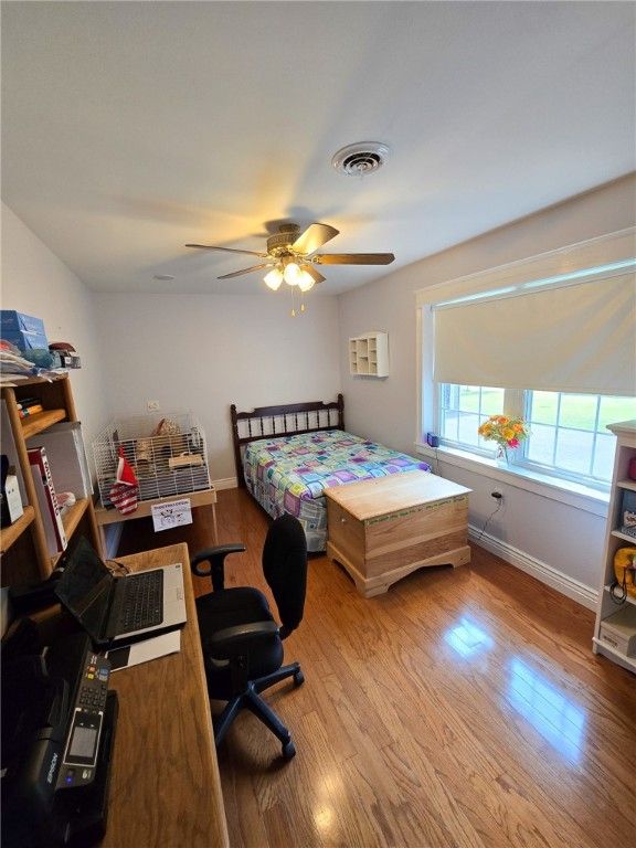 Bedroom, Home Office, Interior, Wood Texture Flooring