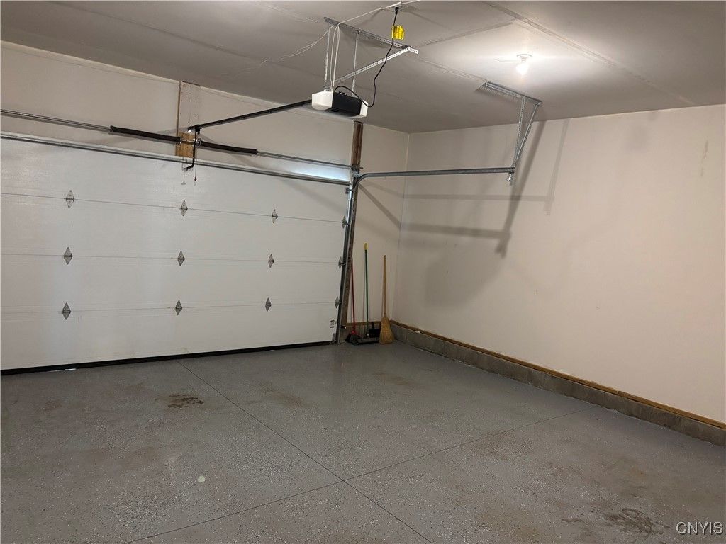Garage, Interior