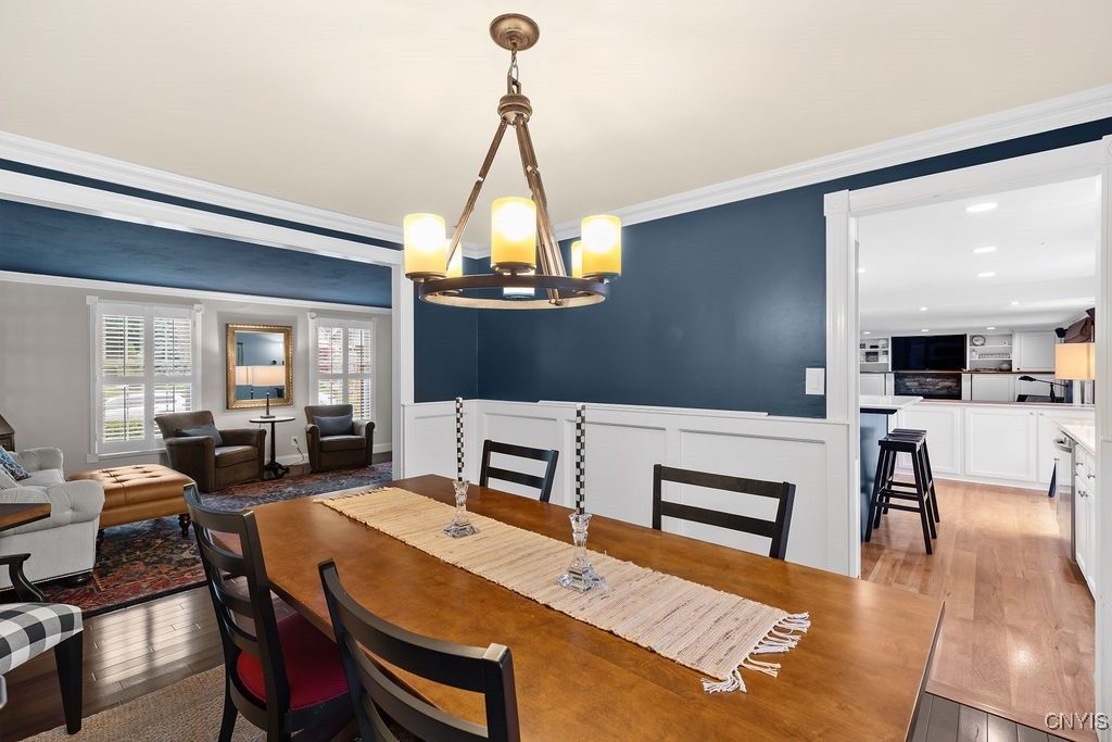 Dining room, Interior, Kitchen, Living room, Pendant Lights, Recessed Lighting, Wood Texture Flooring
