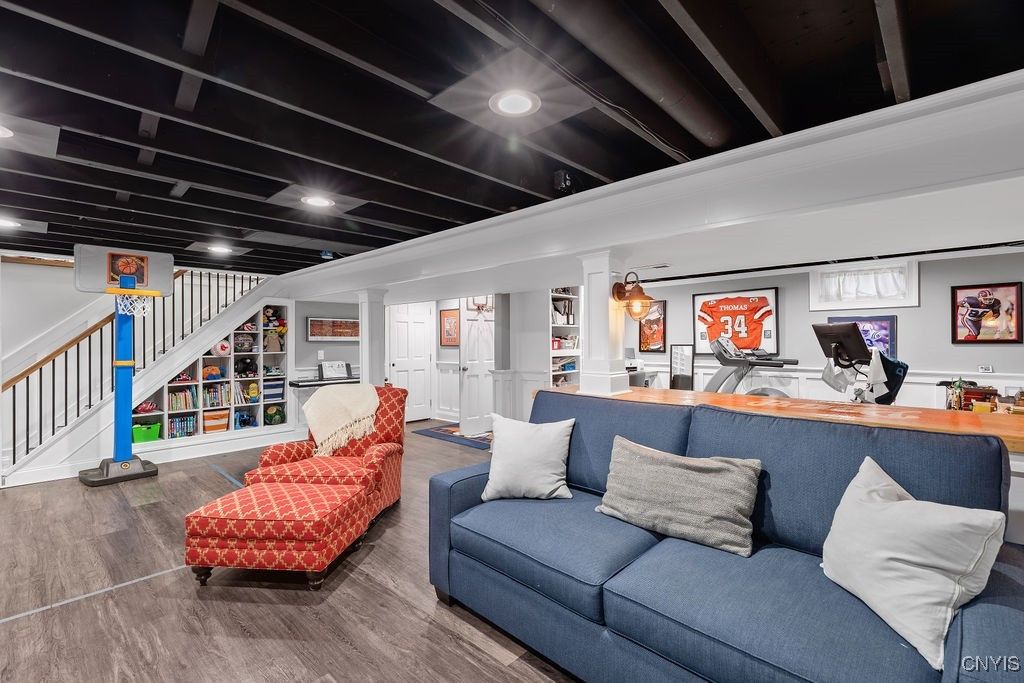 Interior, Living room, Recessed Lighting, Wood Texture Flooring